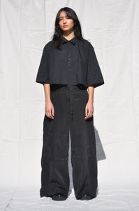 BLACK CROPPED SHIRT