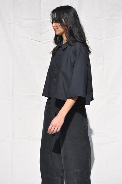 BLACK CROPPED SHIRT