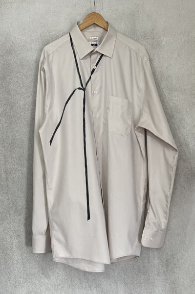 OVERSIZED TAUPE BUTTON DOWN SHIRT WITH HAND PAINTED BLACK RETRO-NECK TIE  DETAIL.