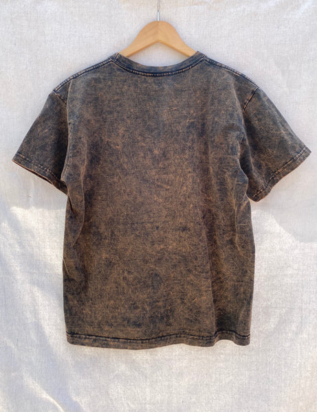 FULL VIEW OF BACK T-SHIRT.